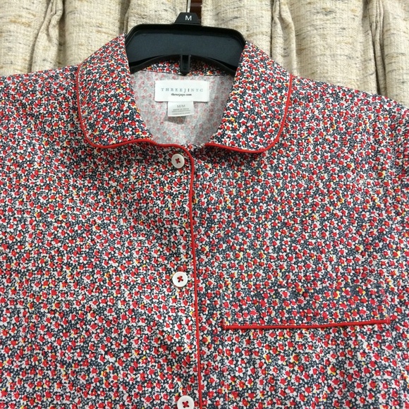 Three J NYC Pajama Top - Picture 3 of 4